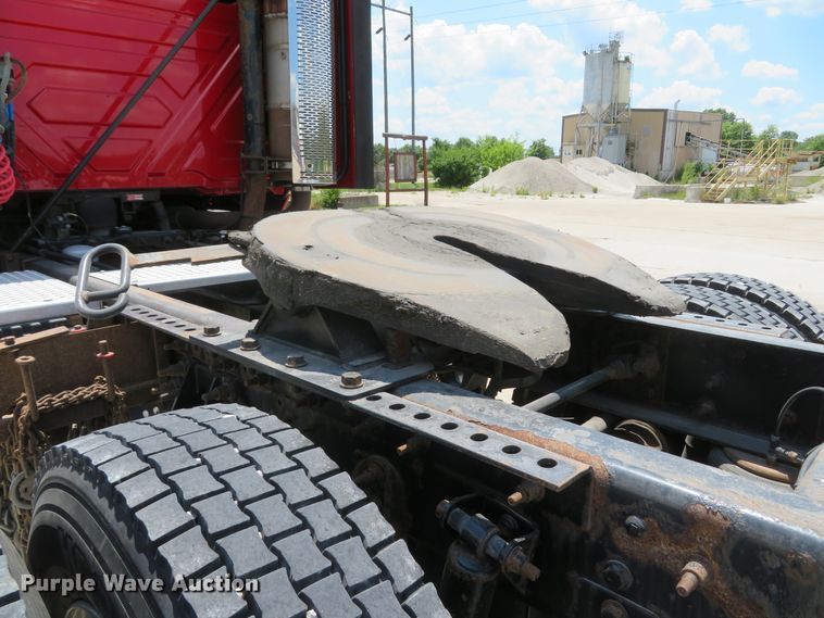 image for item DH1035 2012 International ProStar  semi truck