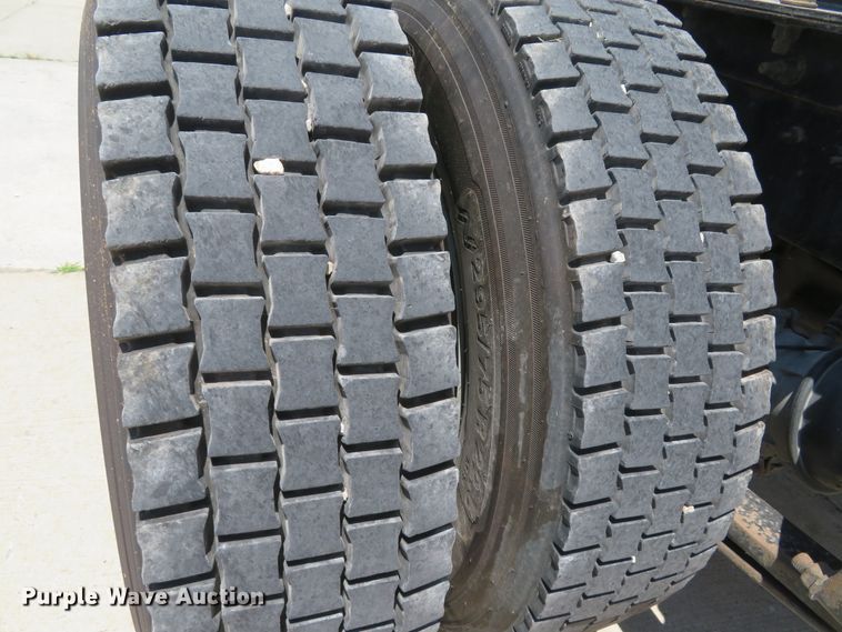 image for item DH1035 2012 International ProStar  semi truck