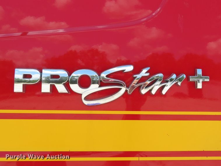 image for item DH1035 2012 International ProStar  semi truck