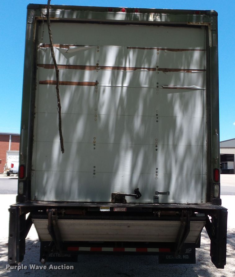 image for item DH3779 2001 Freightliner FL70  box truck