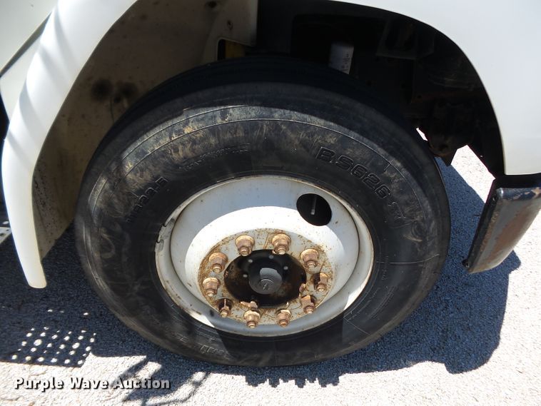 image for item DH3779 2001 Freightliner FL70  box truck