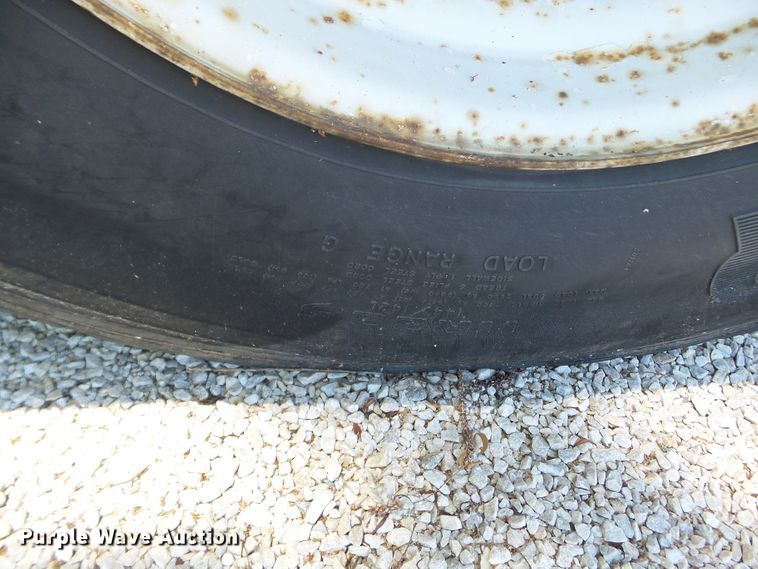 image for item DH3779 2001 Freightliner FL70  box truck