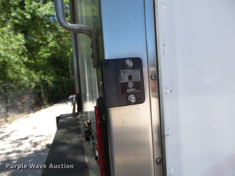 image for item DH3779 2001 Freightliner FL70  box truck