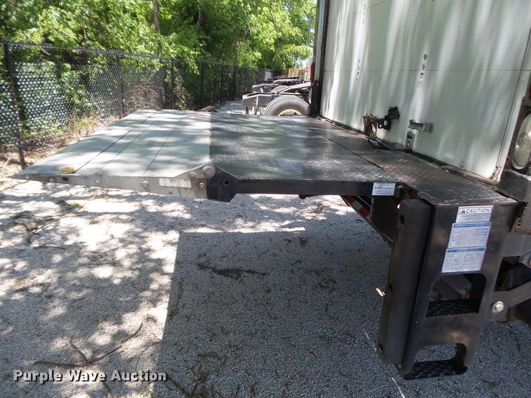 image for item DH3779 2001 Freightliner FL70  box truck