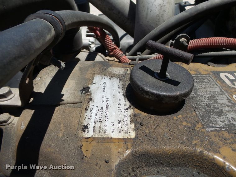 image for item DH3779 2001 Freightliner FL70  box truck