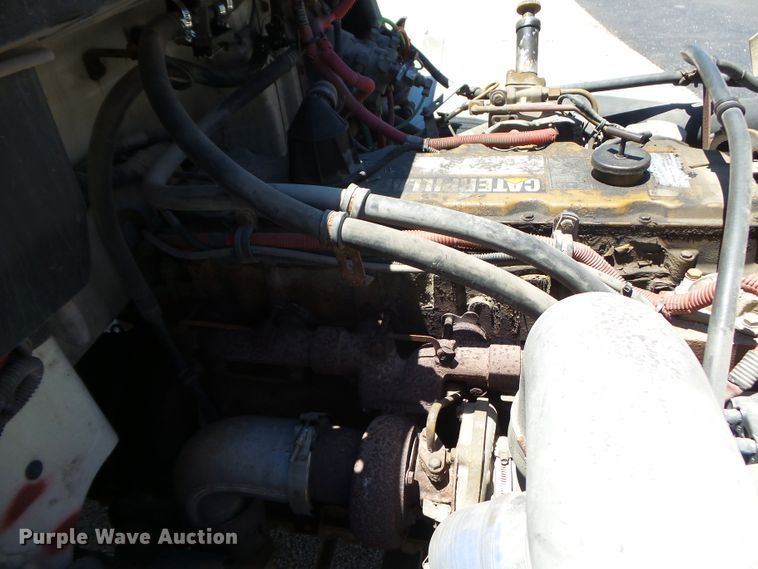 image for item DH3779 2001 Freightliner FL70  box truck