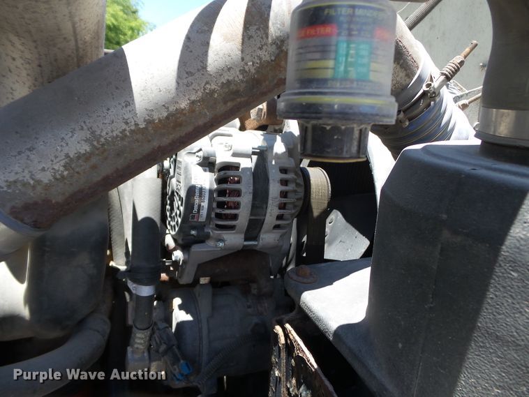 image for item DH3779 2001 Freightliner FL70  box truck