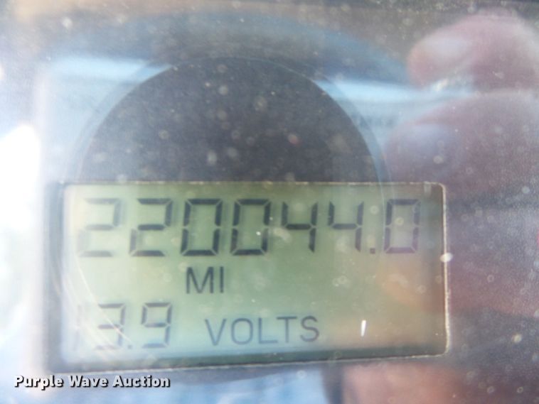 image for item DH3779 2001 Freightliner FL70  box truck