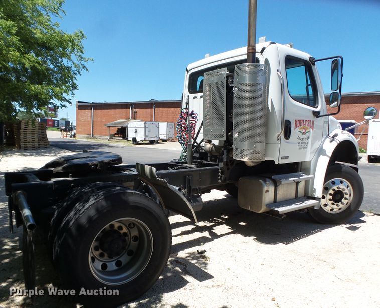 image for item DH3781 2012 Freightliner Business Class M2  semi truck