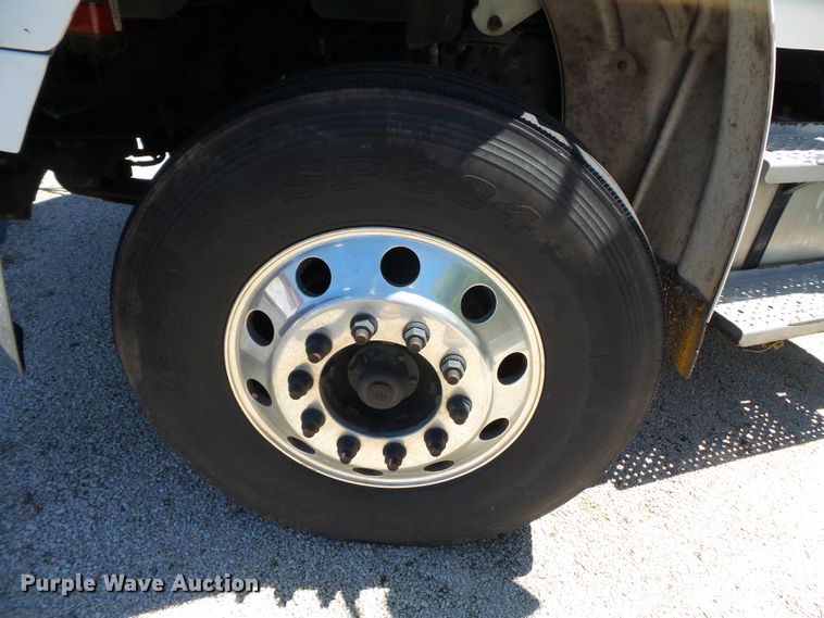 image for item DH3781 2012 Freightliner Business Class M2  semi truck