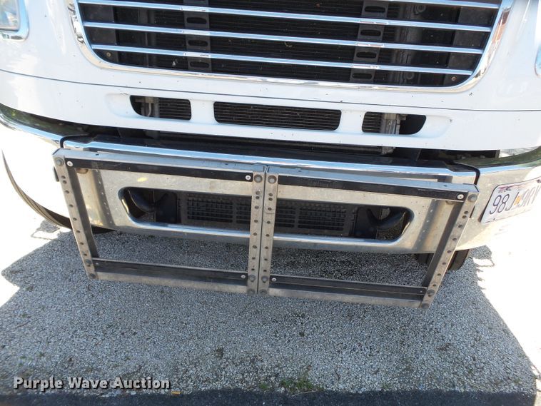 image for item DH3781 2012 Freightliner Business Class M2  semi truck