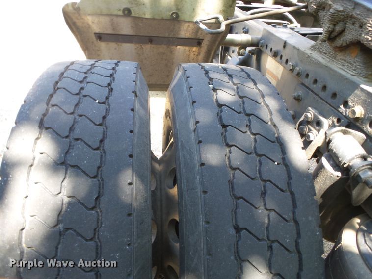 image for item DH3781 2012 Freightliner Business Class M2  semi truck