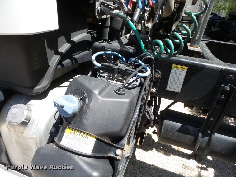 image for item DH3781 2012 Freightliner Business Class M2  semi truck