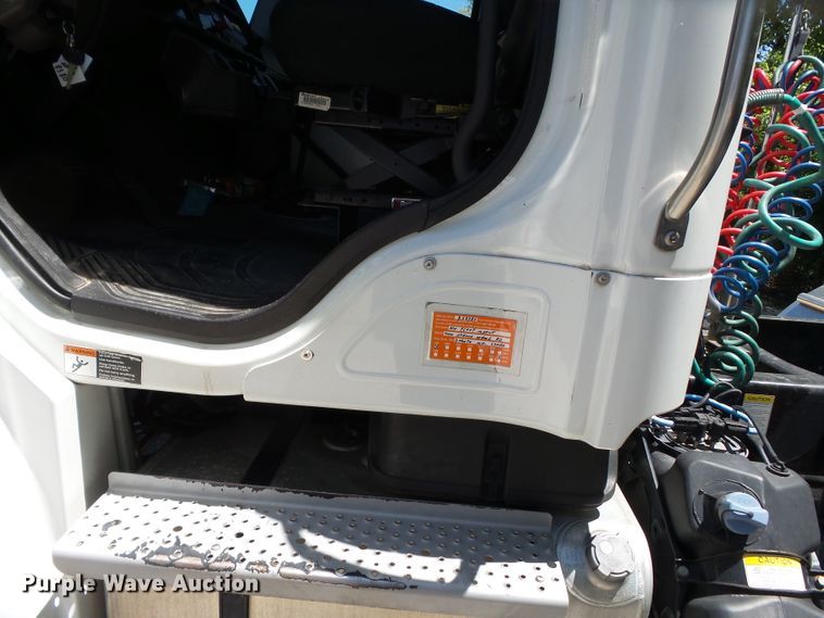 image for item DH3781 2012 Freightliner Business Class M2  semi truck