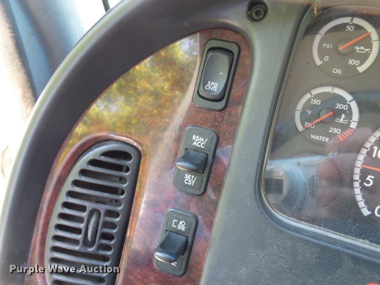 image for item DH3781 2012 Freightliner Business Class M2  semi truck