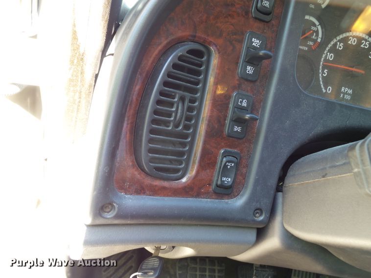 image for item DH3781 2012 Freightliner Business Class M2  semi truck