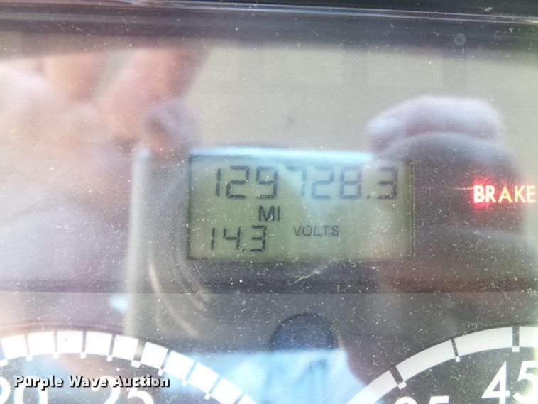 image for item DH3781 2012 Freightliner Business Class M2  semi truck