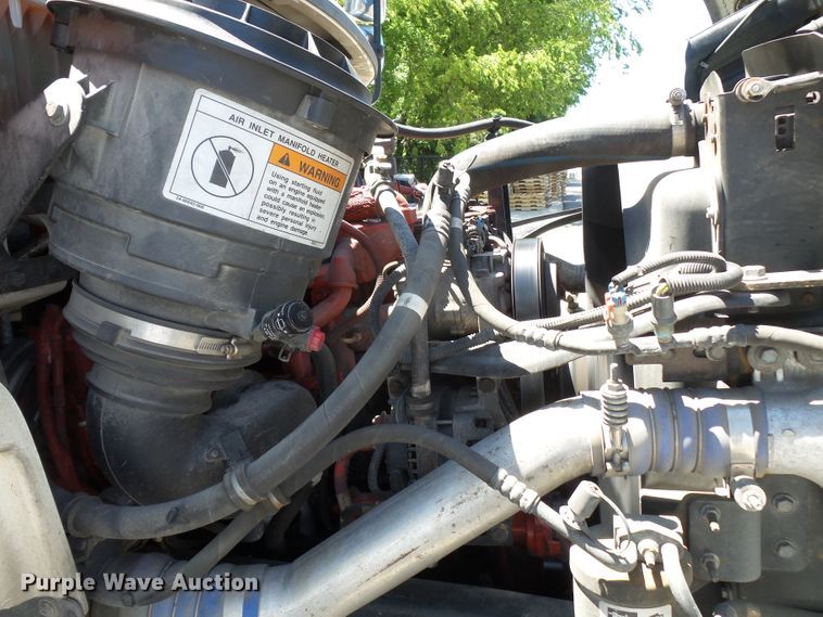 image for item DH3781 2012 Freightliner Business Class M2  semi truck