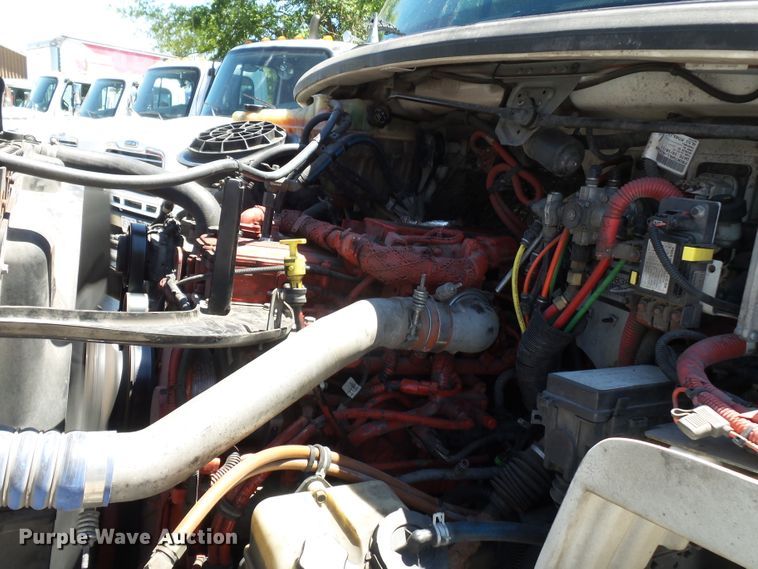 image for item DH3781 2012 Freightliner Business Class M2  semi truck