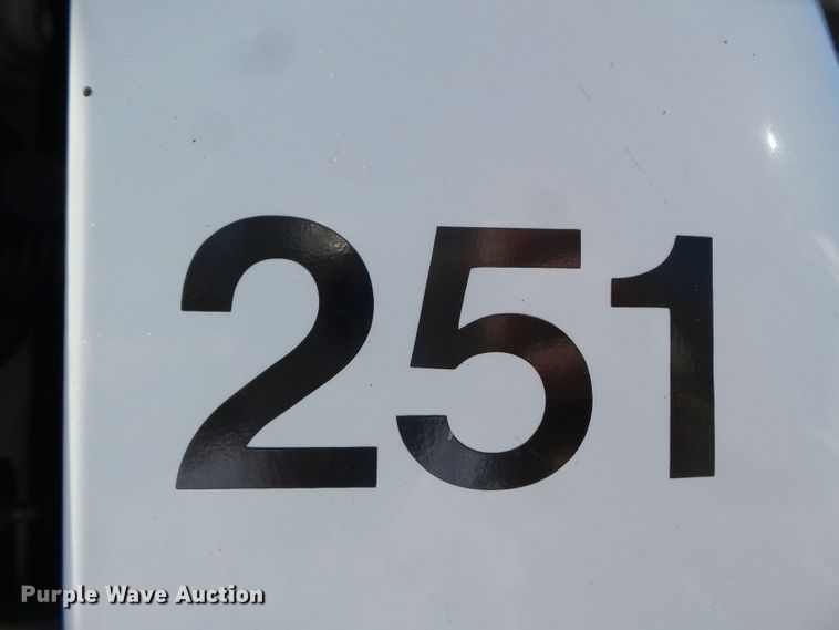 image for item DH3782 2006 Freightliner Business Class M2  semi truck