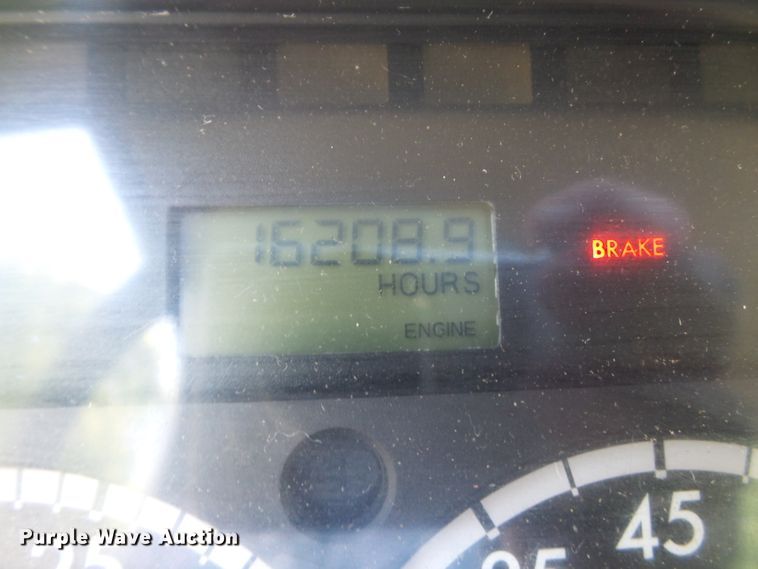 image for item DH3782 2006 Freightliner Business Class M2  semi truck