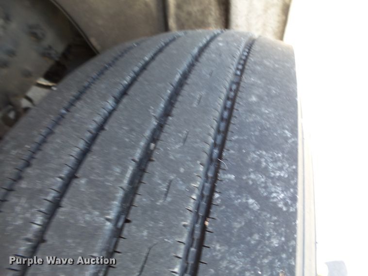 image for item DH3783 2008 Freightliner Business Class M2  semi truck