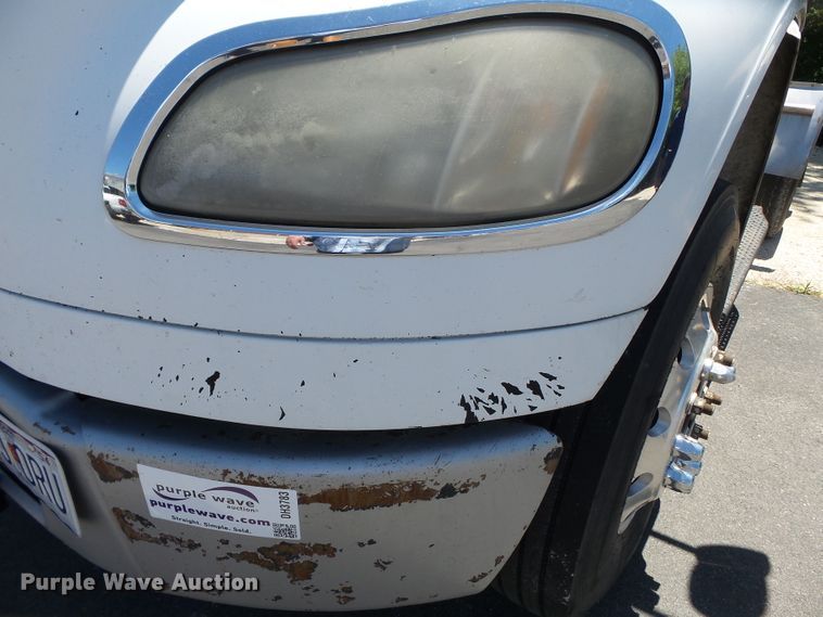 image for item DH3783 2008 Freightliner Business Class M2  semi truck