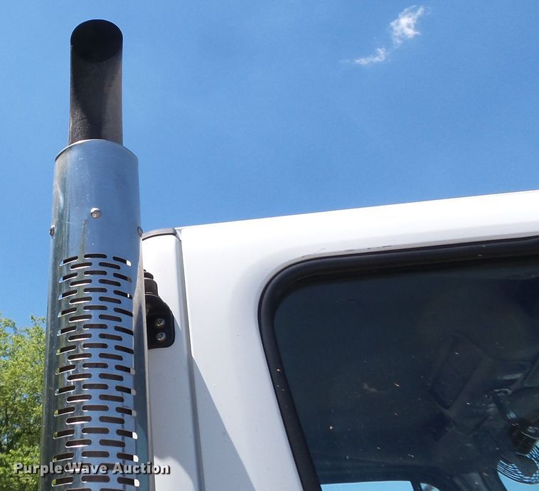 image for item DH3783 2008 Freightliner Business Class M2  semi truck