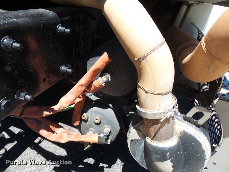 image for item DH3783 2008 Freightliner Business Class M2  semi truck