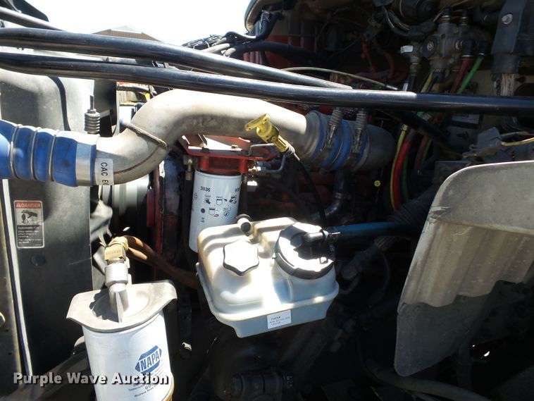 image for item DH3783 2008 Freightliner Business Class M2  semi truck