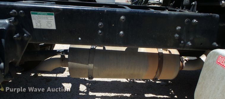 image for item DH3784 2007 Freightliner Business Class M2  semi truck