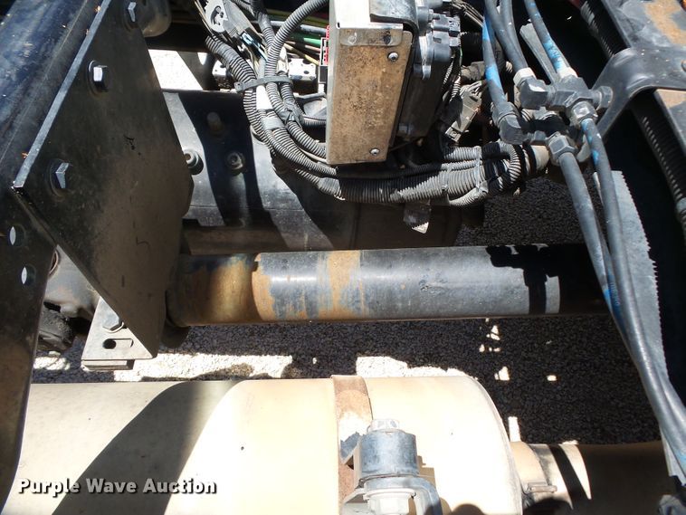 image for item DH3784 2007 Freightliner Business Class M2  semi truck