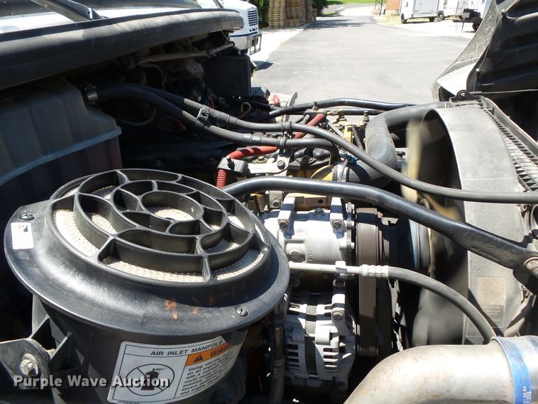 image for item DH3784 2007 Freightliner Business Class M2  semi truck