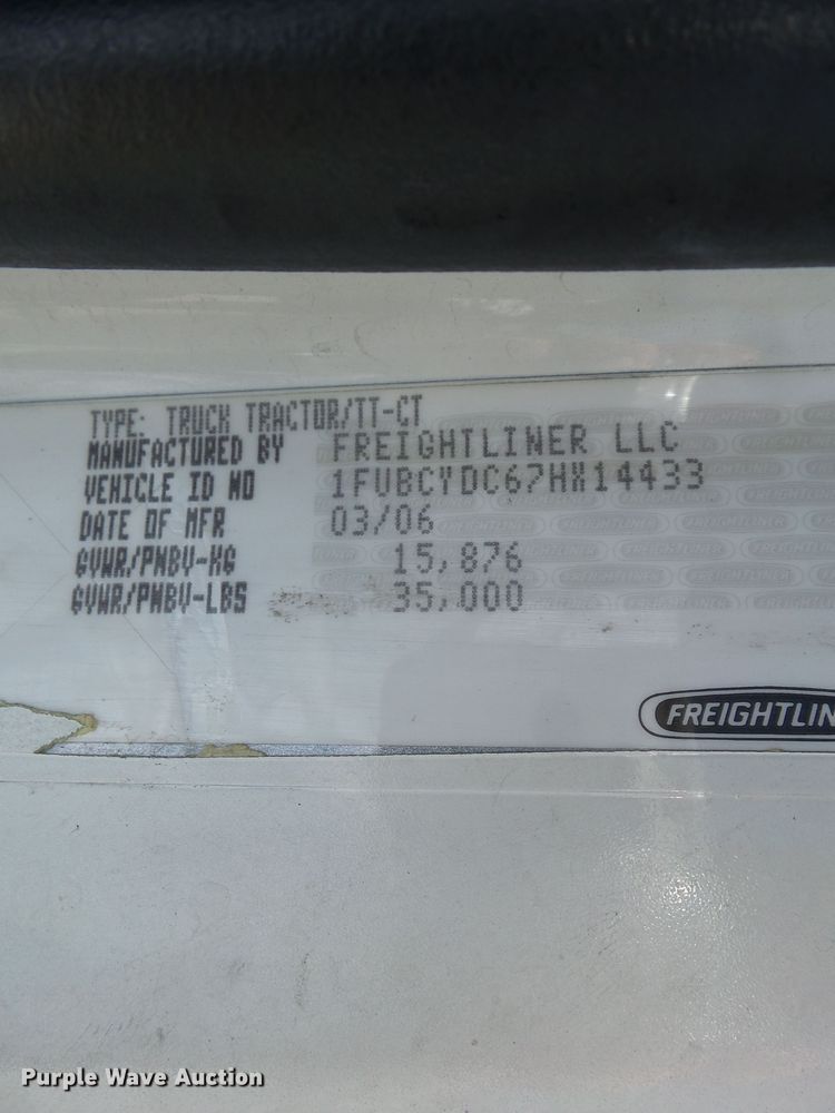 image for item DH3784 2007 Freightliner Business Class M2  semi truck