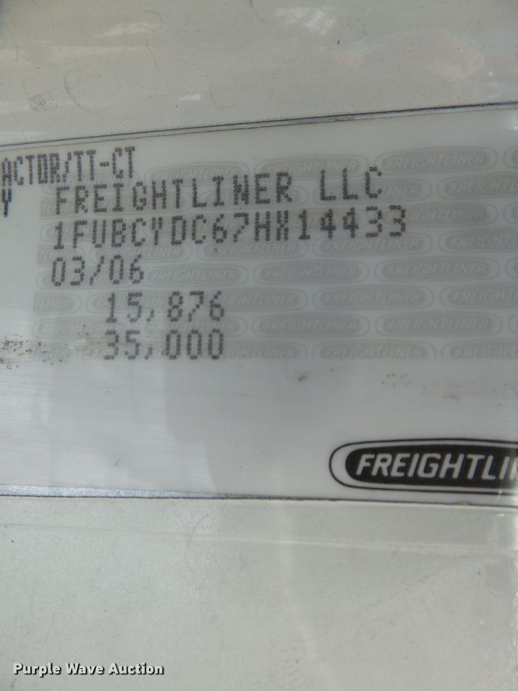 image for item DH3784 2007 Freightliner Business Class M2  semi truck