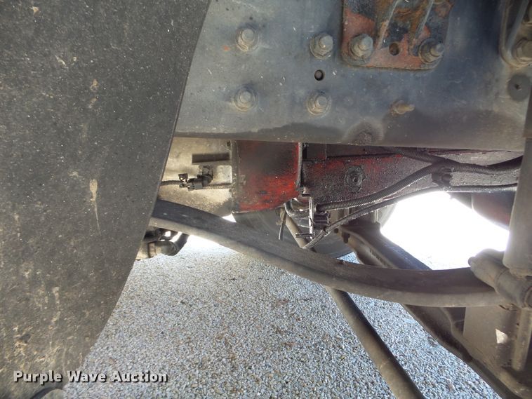 image for item DH3785 2009 Freightliner Business Class M2  semi truck