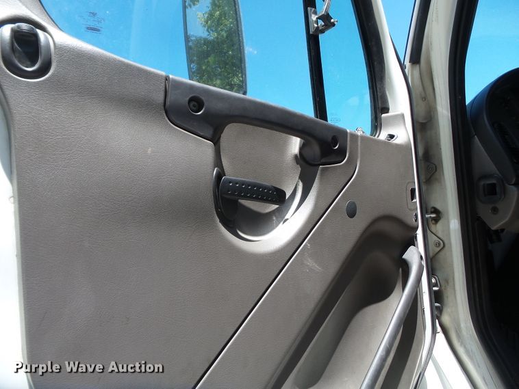 image for item DH3785 2009 Freightliner Business Class M2  semi truck