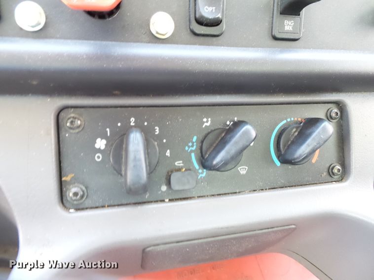 image for item DH3785 2009 Freightliner Business Class M2  semi truck