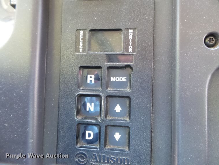 image for item DH3785 2009 Freightliner Business Class M2  semi truck