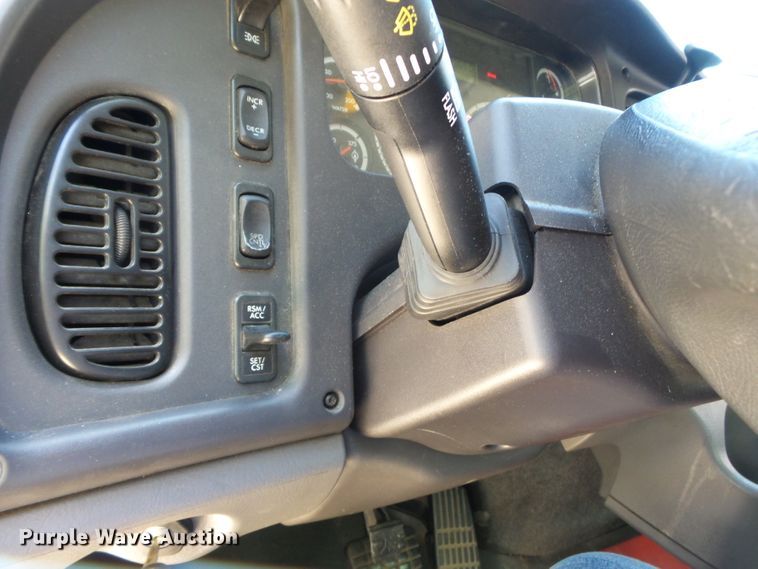 image for item DH3785 2009 Freightliner Business Class M2  semi truck