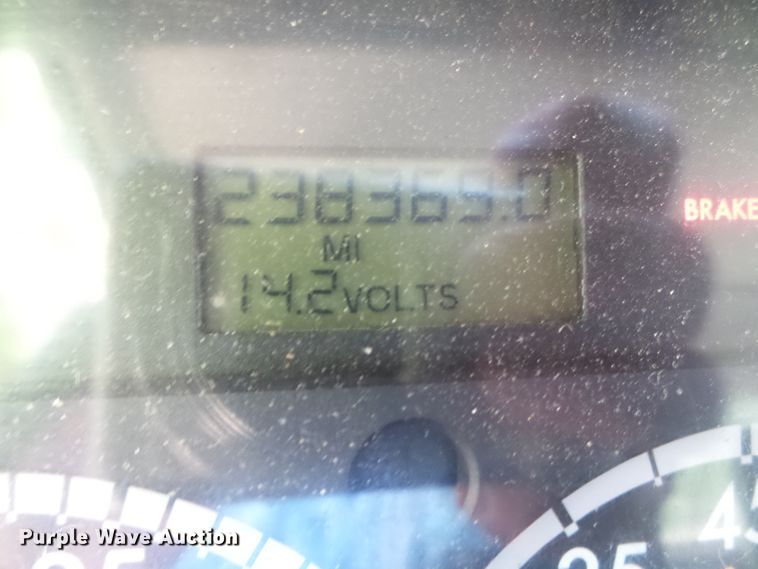 image for item DH3785 2009 Freightliner Business Class M2  semi truck