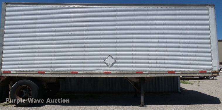 image for item DH3786 1985 dry van trailer