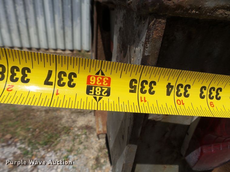 image for item DH3786 1985 dry van trailer