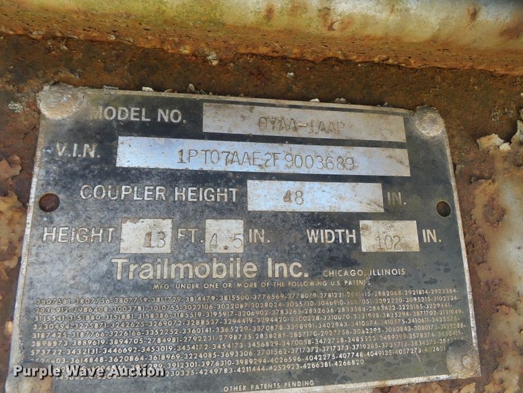 image for item DH3786 1985 dry van trailer