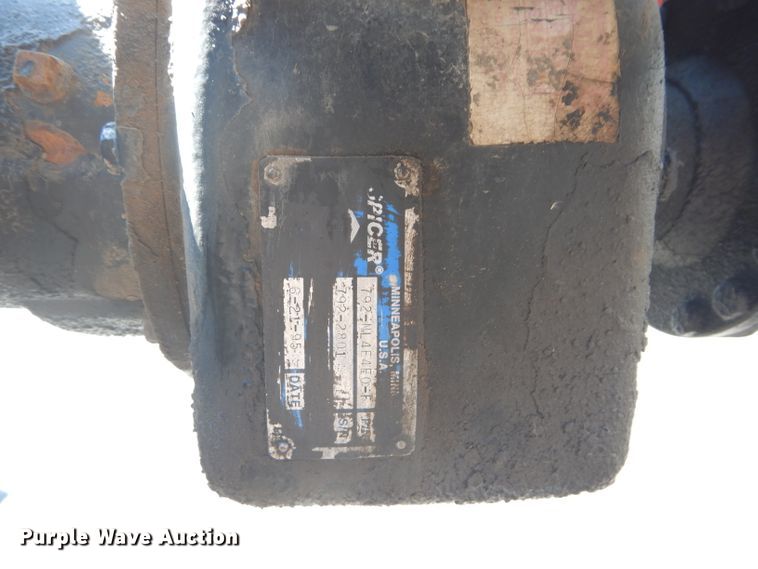 image for item DH4463 1996 Ford L9000  truck cab and chassis