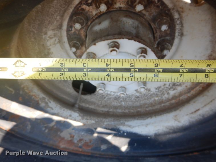 image for item DH4463 1996 Ford L9000  truck cab and chassis