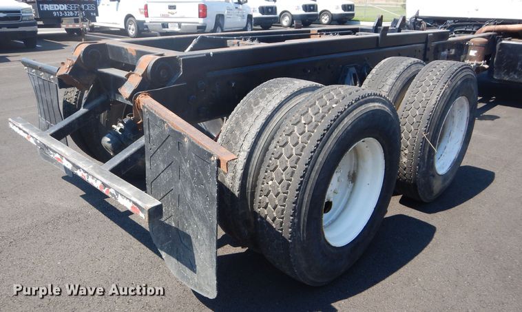 image for item DH4463 1996 Ford L9000  truck cab and chassis