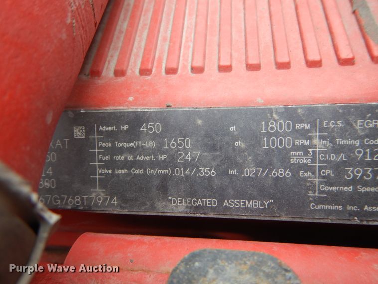 image for item DH5111 2015 Peterbilt 579  semi truck