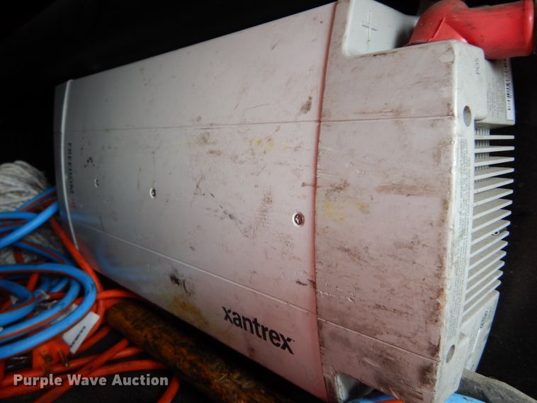 image for item DH5111 2015 Peterbilt 579  semi truck