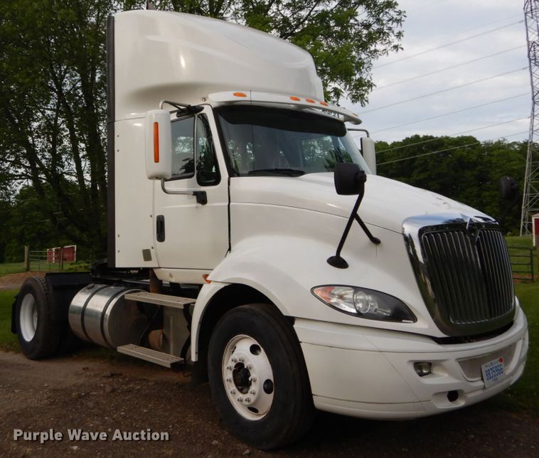 image for item DH5112 2012 International ProStar semi truck